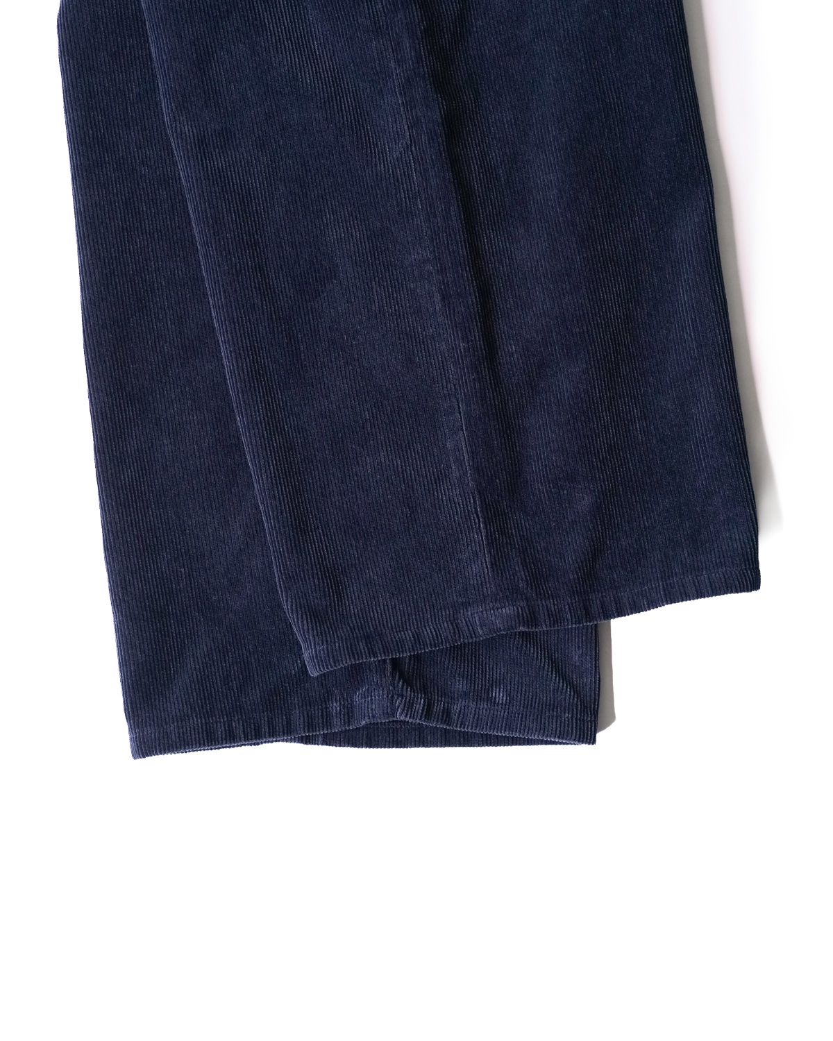 NAVY（裾は細巻きのタタキです）