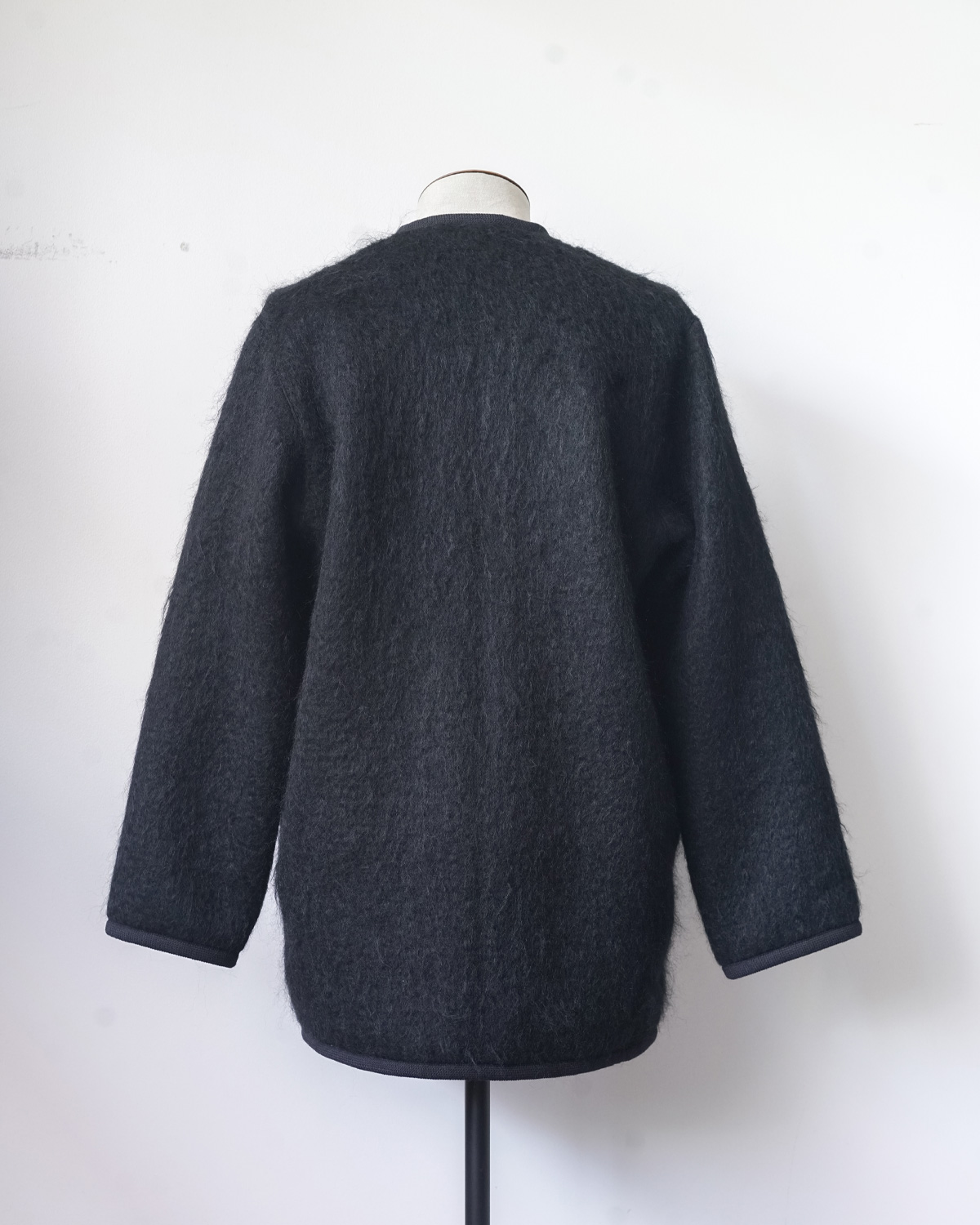 BLACK(バック)