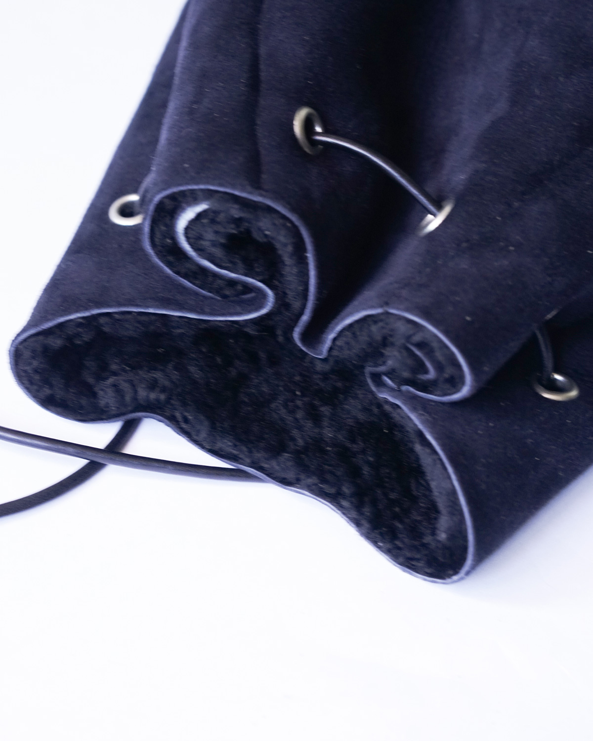 PRIMITIVE DRAWSTRING BAG -MOUTON- [black]