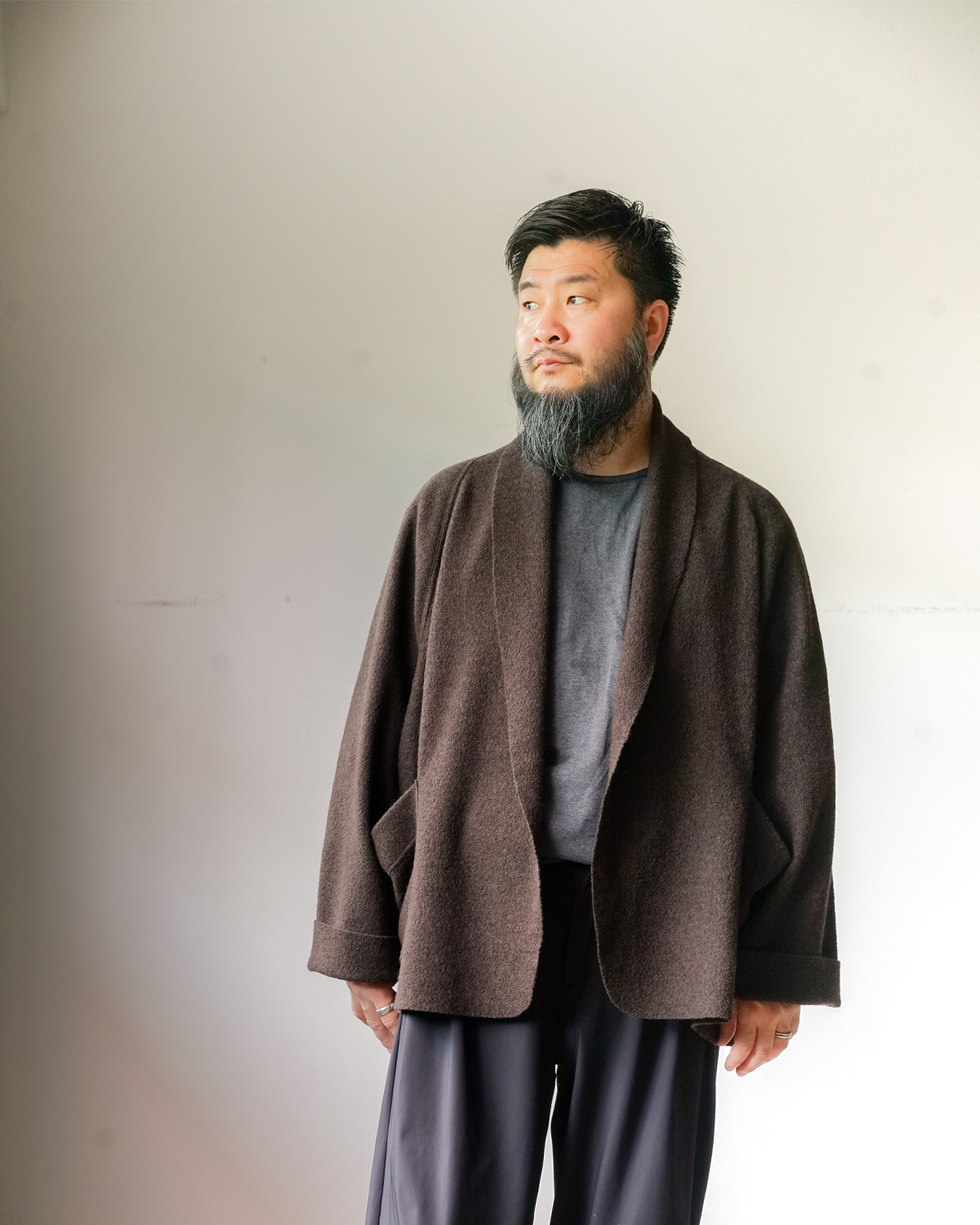Dark Brown(165cm66kgでMサイズ体型でSサイズを着用しています)