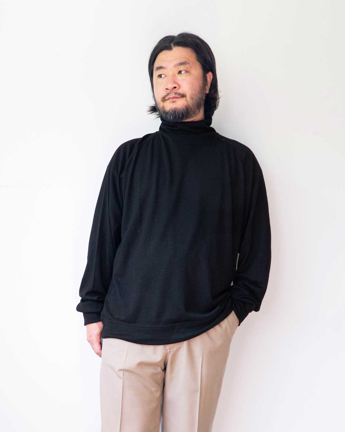 MERINO WOOL TURTLE  NECK SWEAT TEE SHIRTS "black"