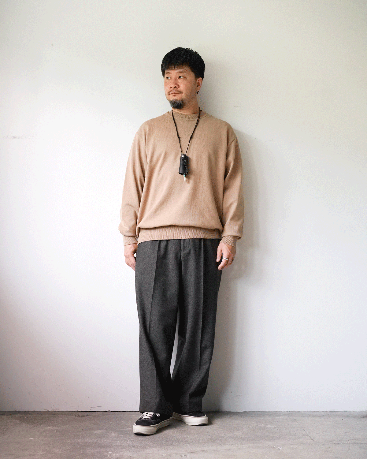 L.BROWN(165cm66kgM体型でサイズ3着用)