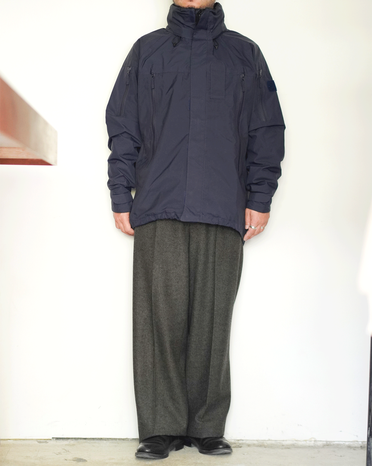 NAVY（165cm66kg⇨Mサイズ着用）