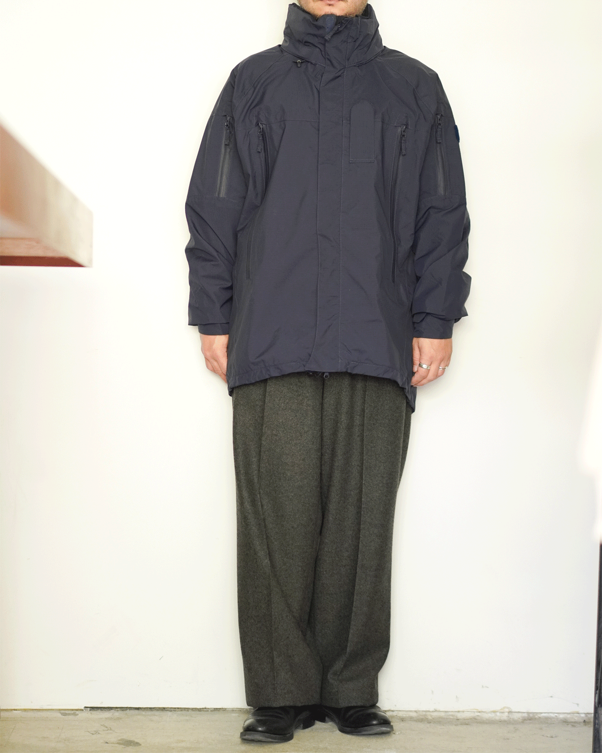 NAVY（165cm66kg⇨Lサイズ着用）