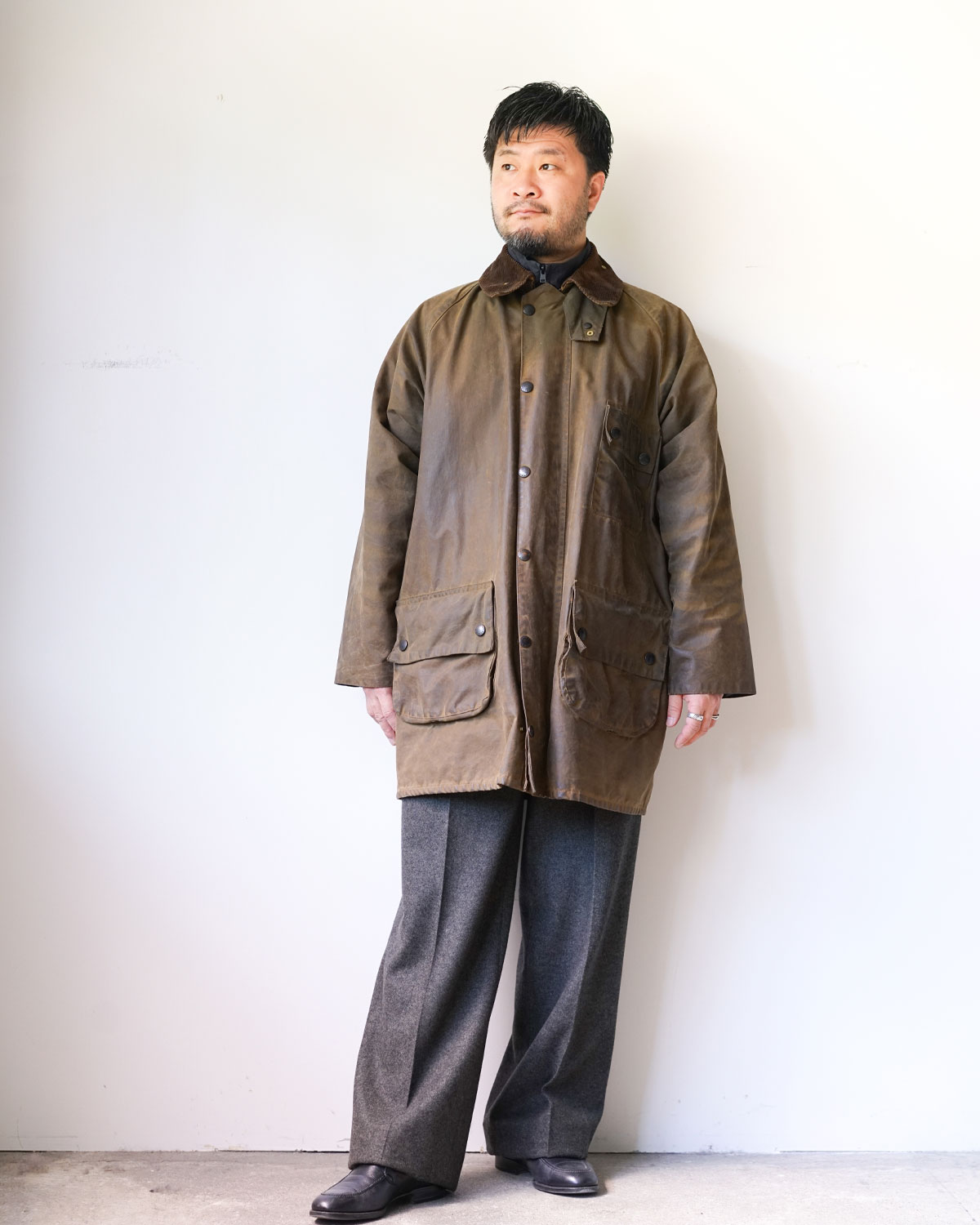 FADE OLIVE(前を閉じたイメージ165cm/66kg)
