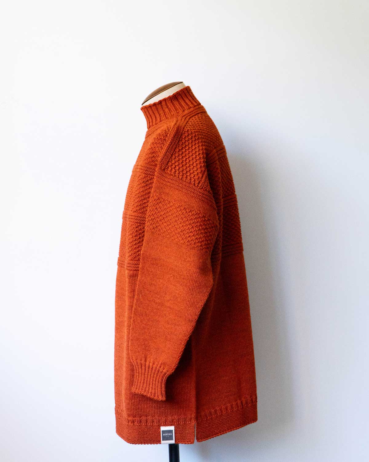 STAITHES GANSEY SWEATER "orange"