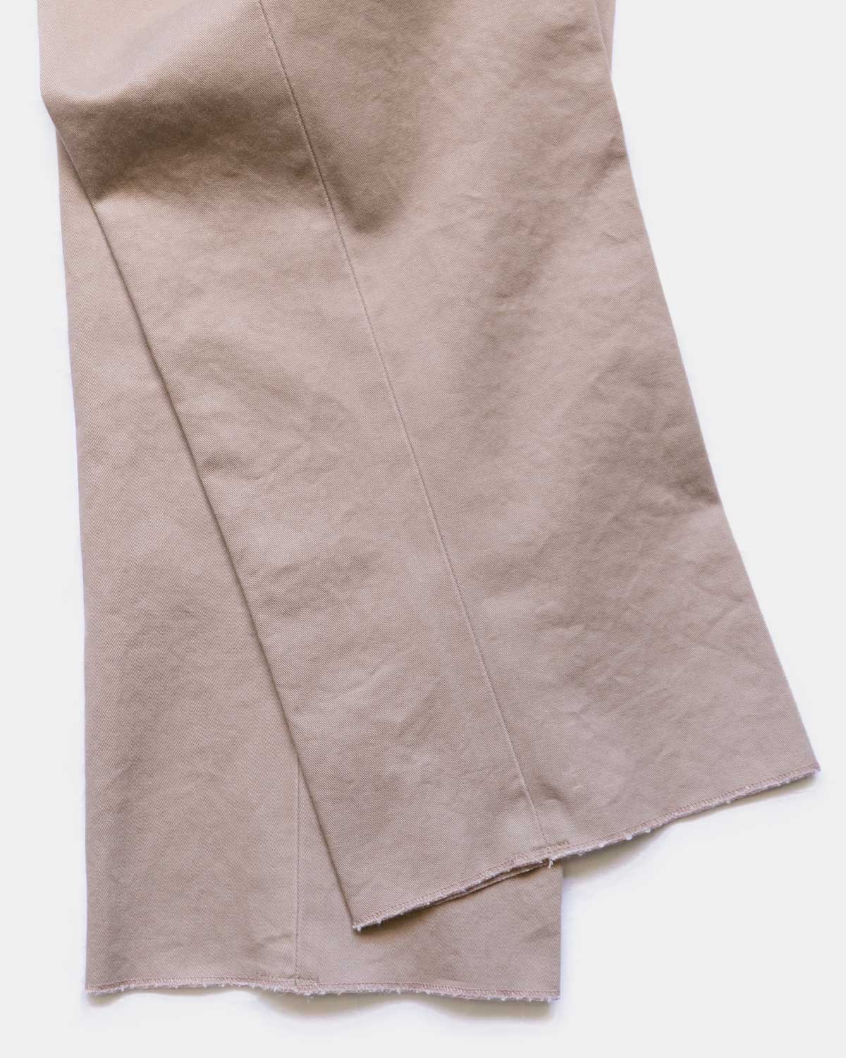 BEIGE（裾は未仕上げのフラシ仕様）