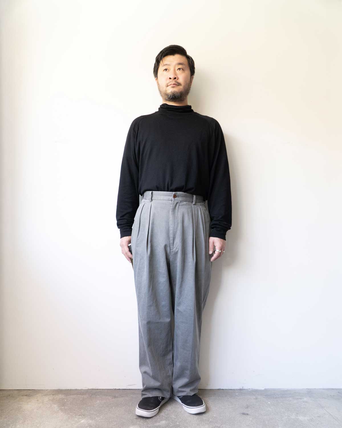 FADE GRAY(165cm66kgウエスト79cmサイズ46着用 正面)