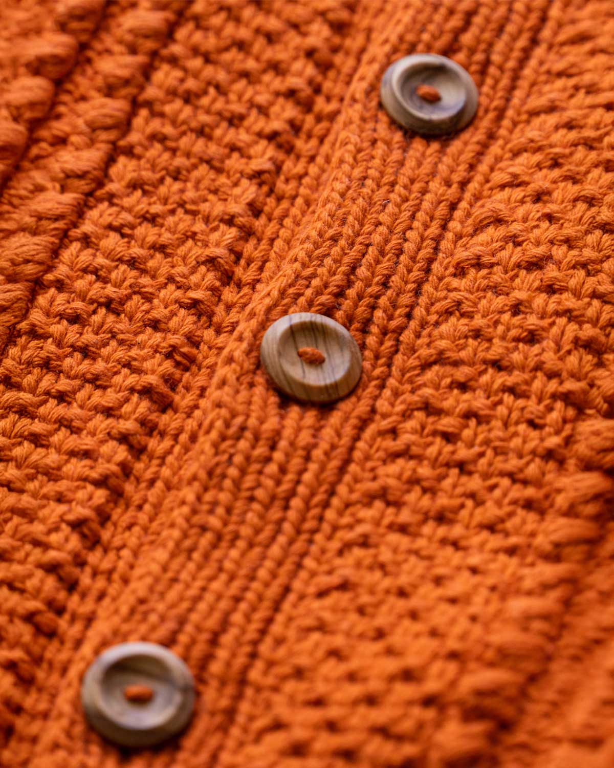 H.ORANGE（ウッドボタンのぬくもりを感じてください）