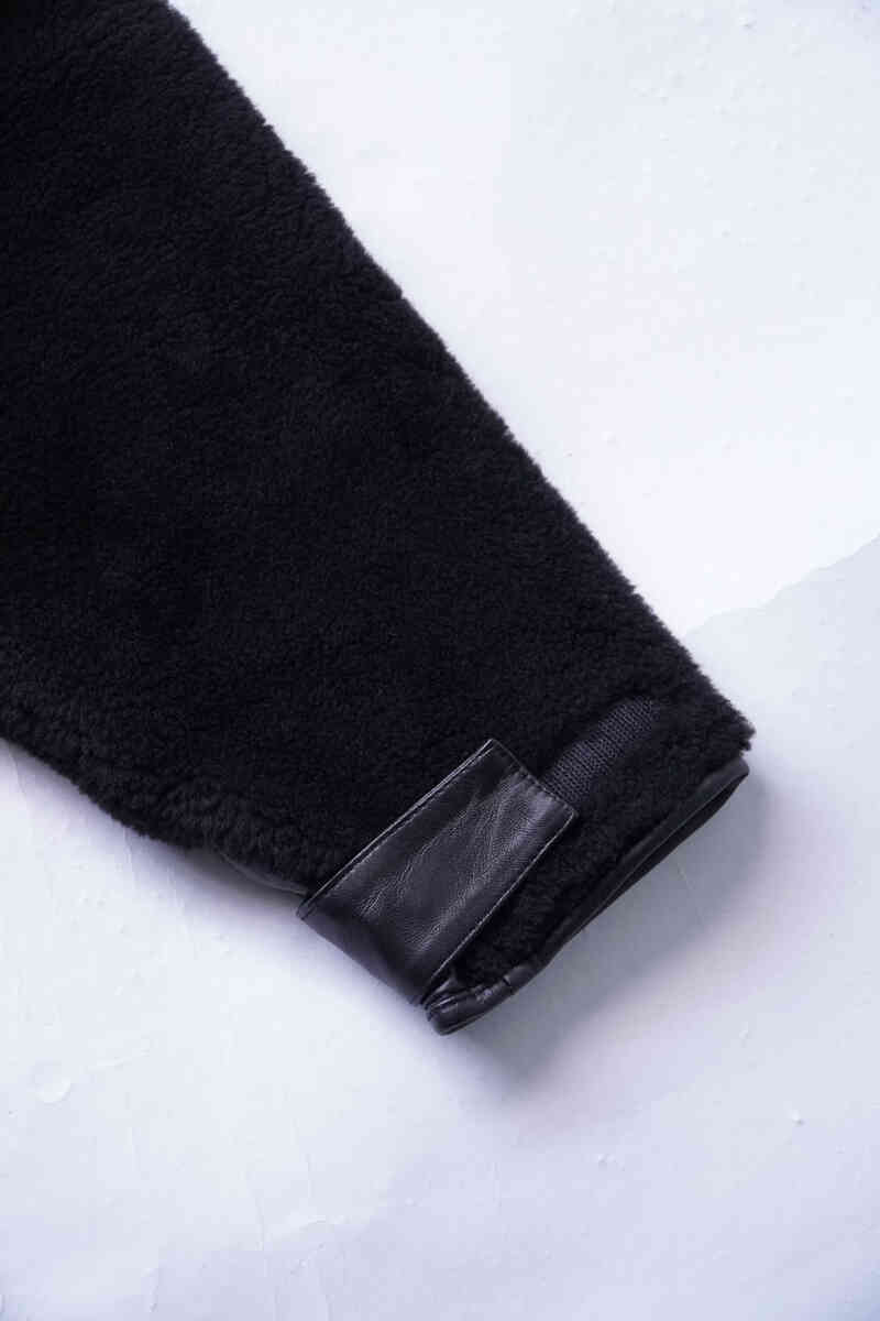 mouton jacket "ecwcs gen 2 level 3" [SEVEN BY SEVEN] cuff detail