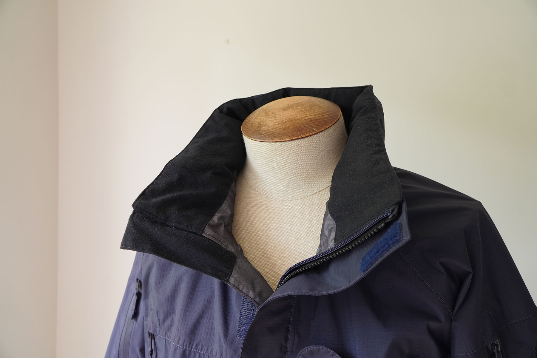 ROYAL NAVY WET WEATHER GORE-TEX Jacket collar inside