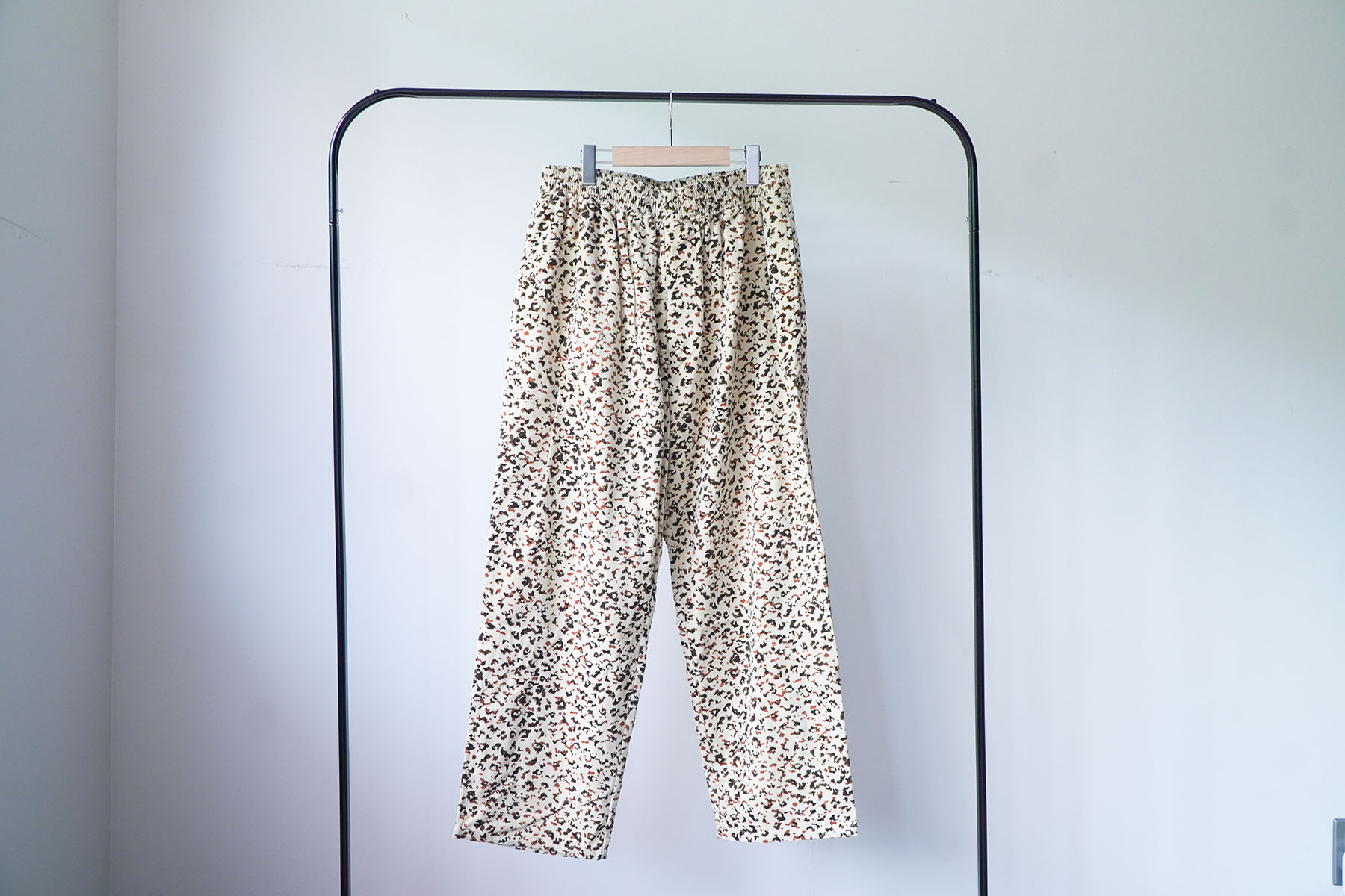 "LEOPARD PRINT" cotton velvet cook pants [SEVEN BY SEVEN] front