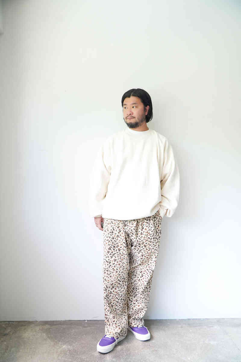 "LEOPARD PRINT" cotton velvet cook pants [SEVEN BY SEVEN] styling image with sweat