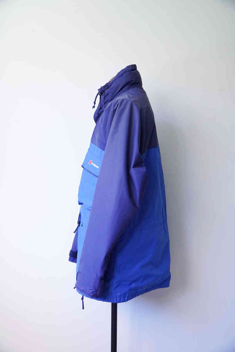 berghaus ”vintage goretex jacket” side