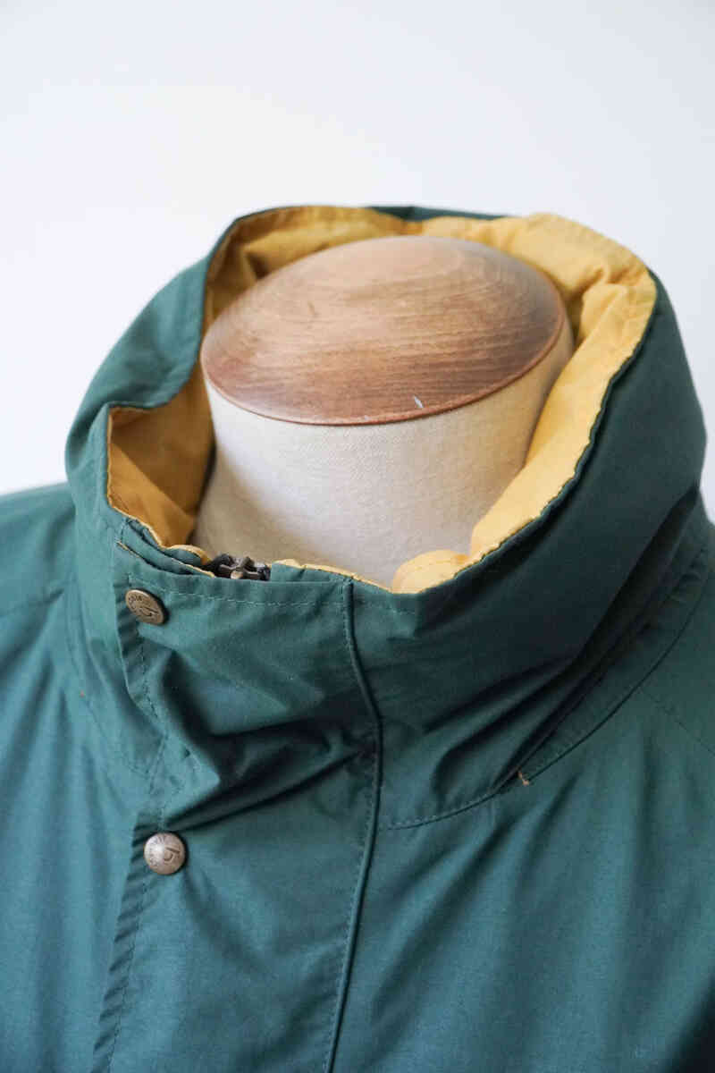 goretex jacket [vintage berghaus] collar