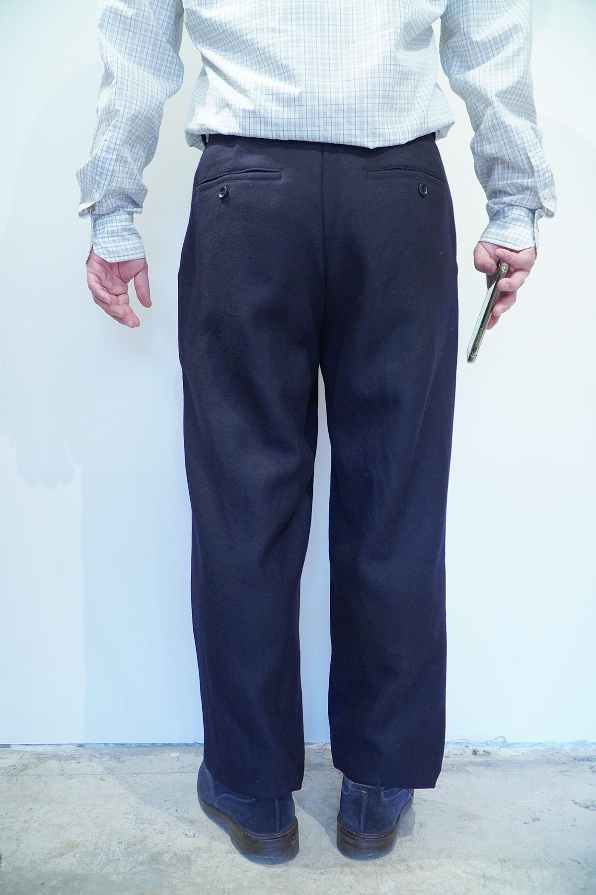 SOWBOW woolserge trousers fitting back