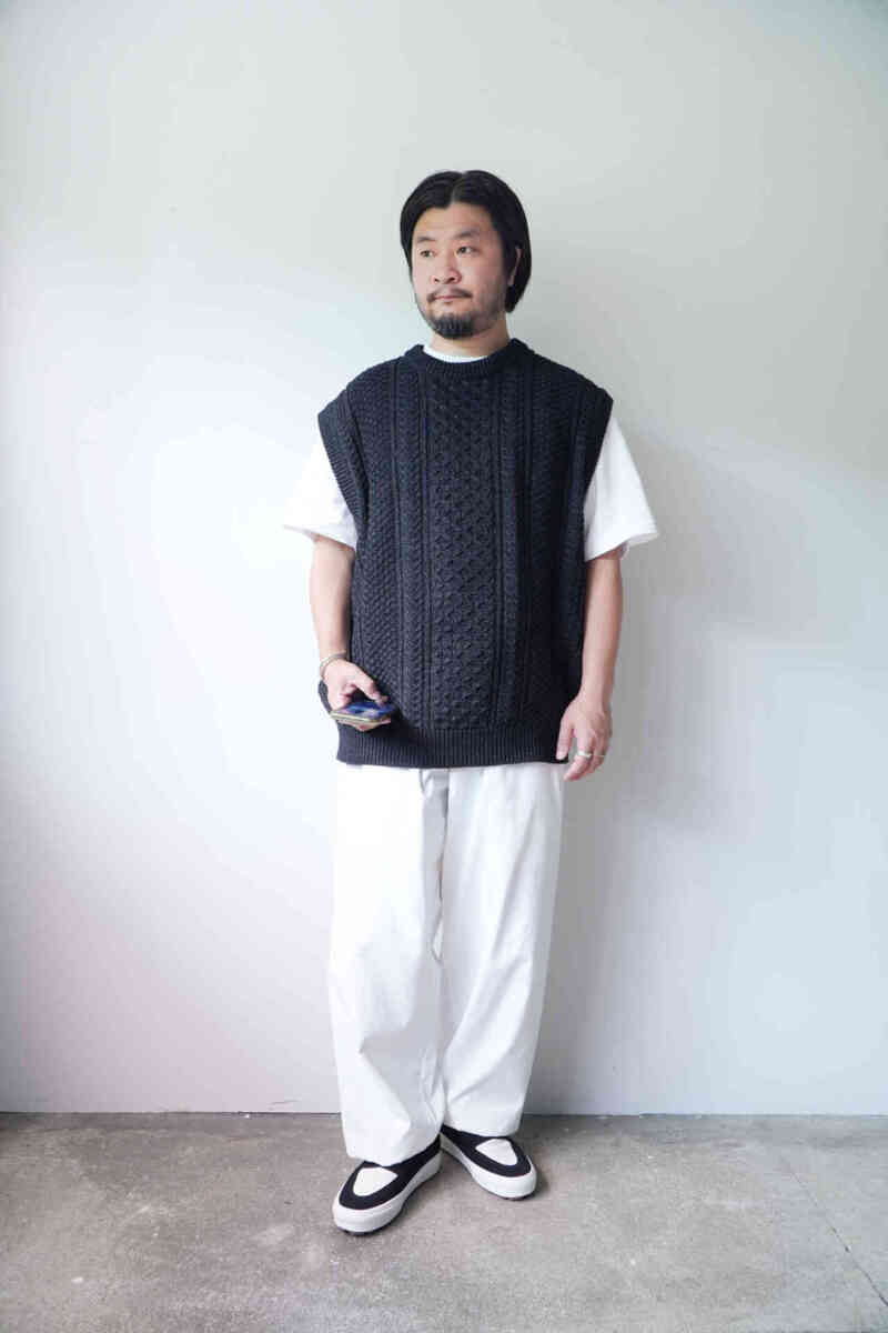 Cable Knit Vest indigo yarn -one wash- [SEVEN BY SEVEN] coordination image