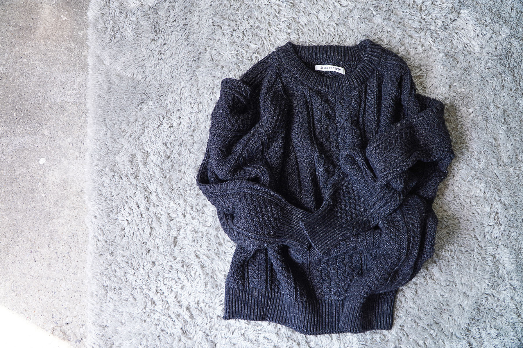 "black indigo yarn" Crew Neck Cable Sweater [SEVEN BY SEVEN] top