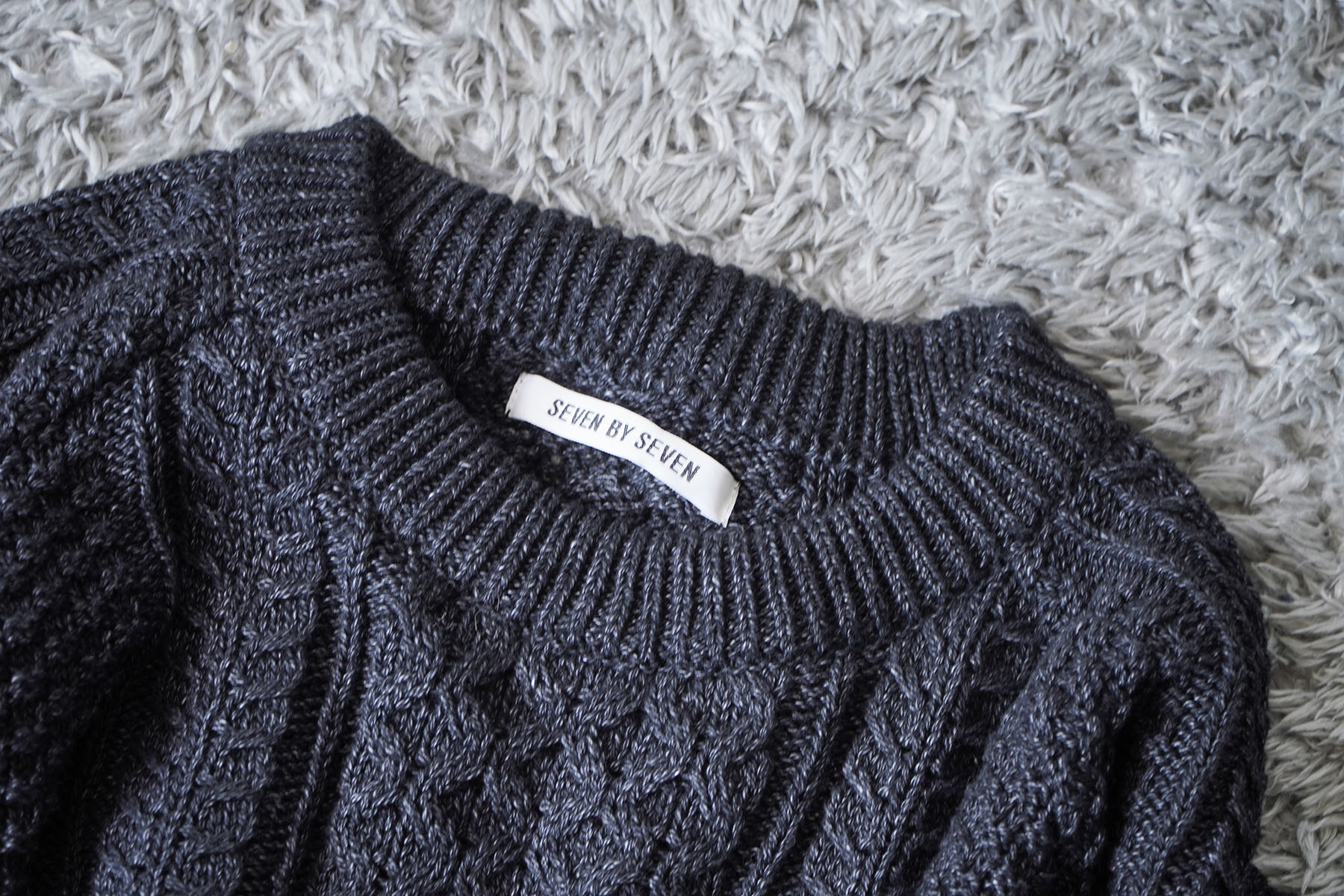 "black indigo yarn" Crew Neck Cable Sweater [SEVEN BY SEVEN] neck