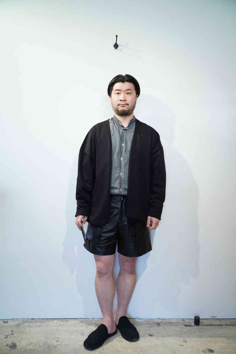 WPOCKET LEATHER SHORT PANTS seven by seven wearing image