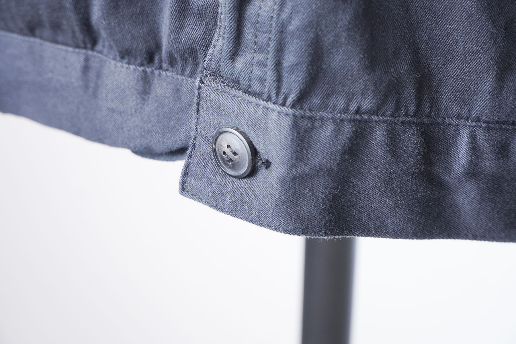 NATURAL TWILL SHORT JACKET [alvana] water buffalo button