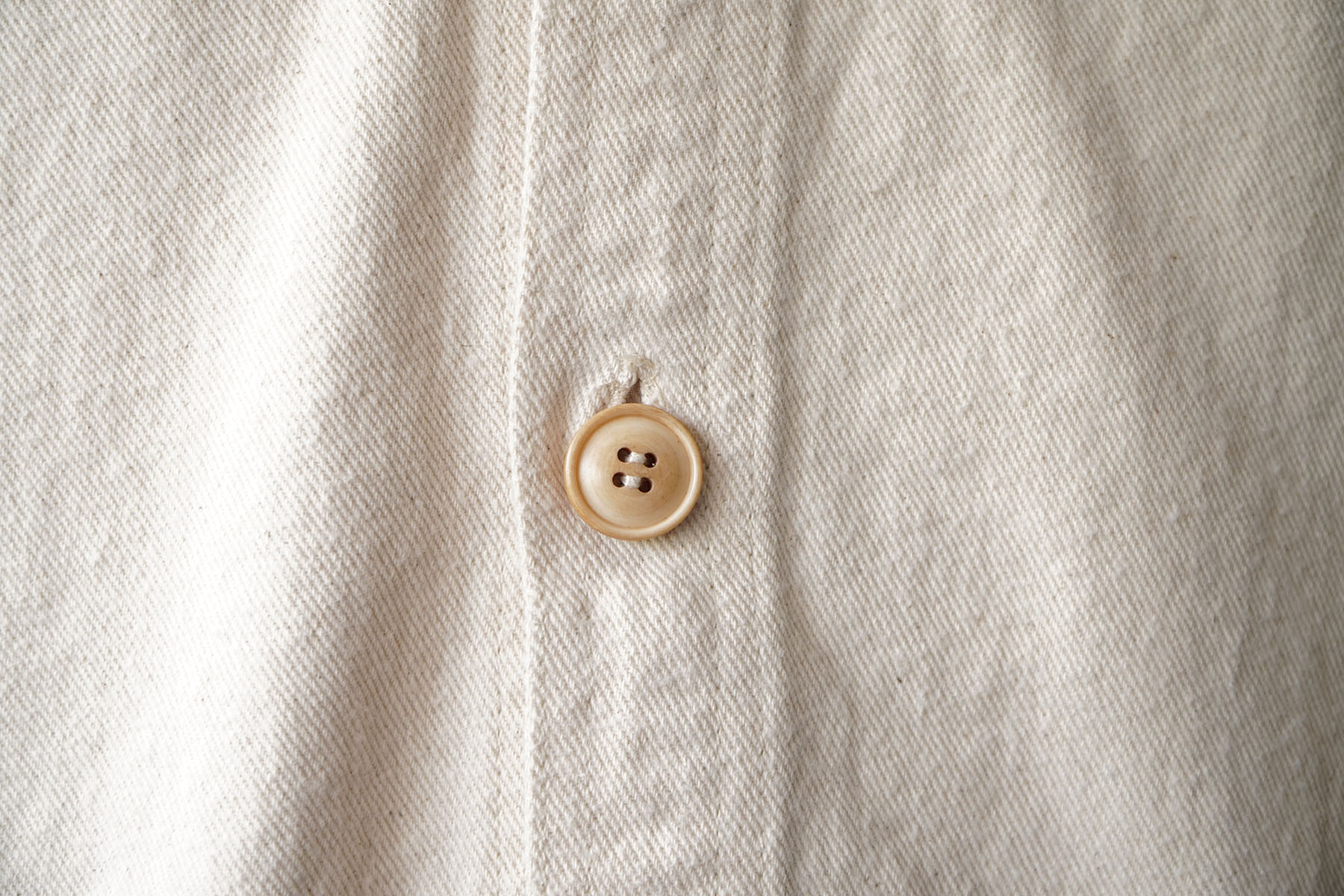 different color [alvana] natural twill -short jacket- button