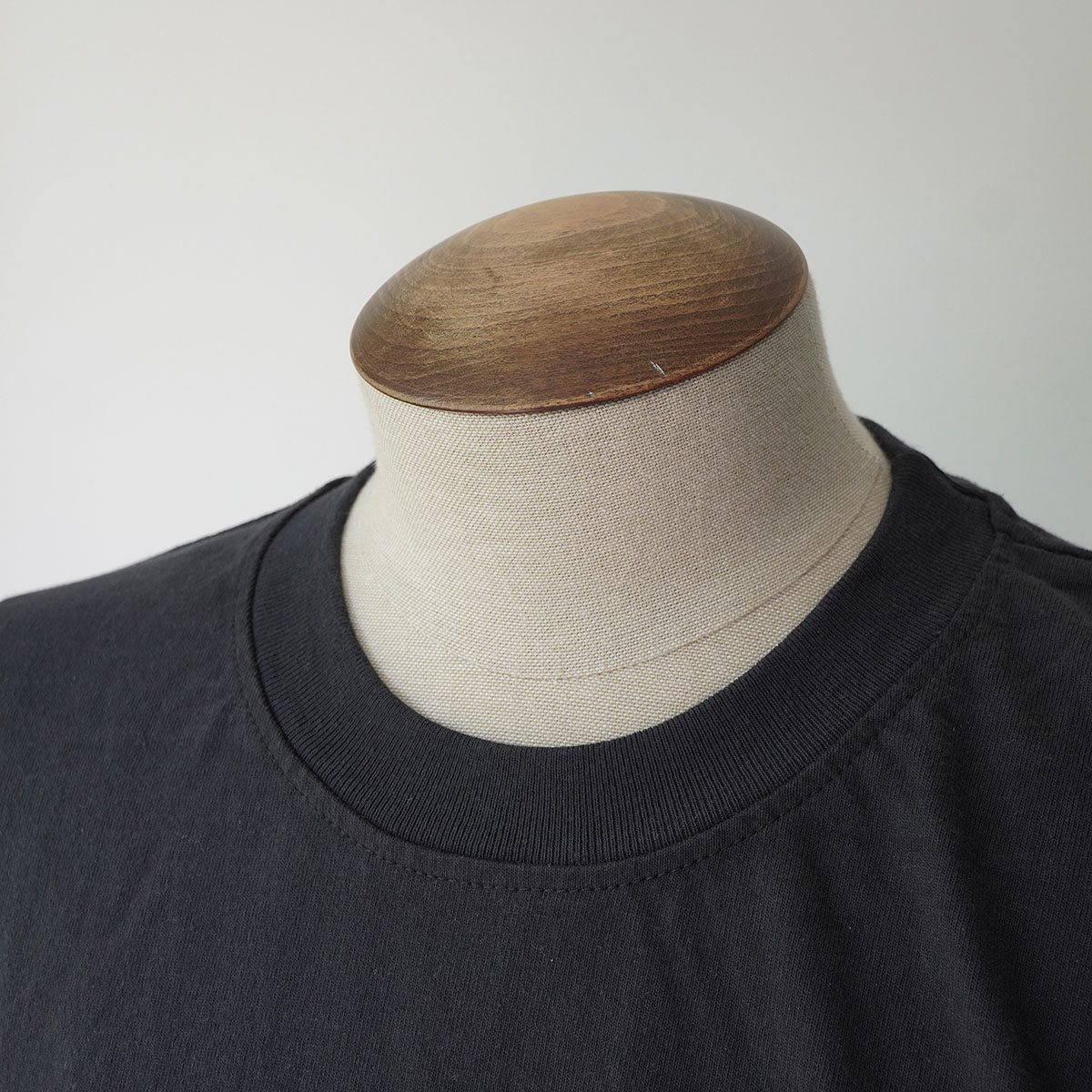 Heavy weight crewneck TEE [soft goods] detail neck