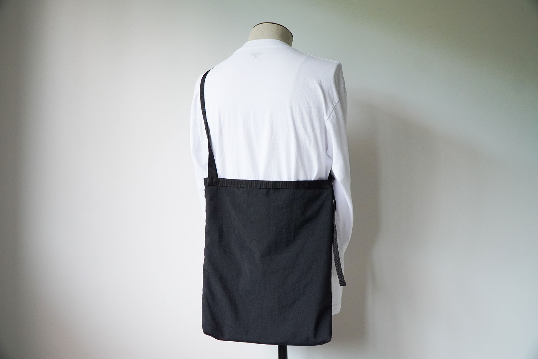 [era goods]SMALL FLAT BAG black