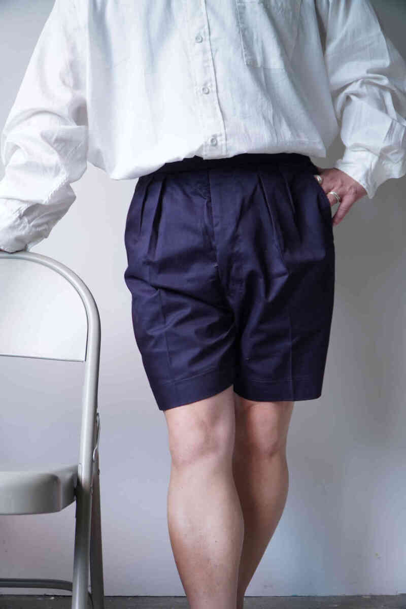 00s deadstock ROYAL NAVY "two tuck shorts"：wearing image