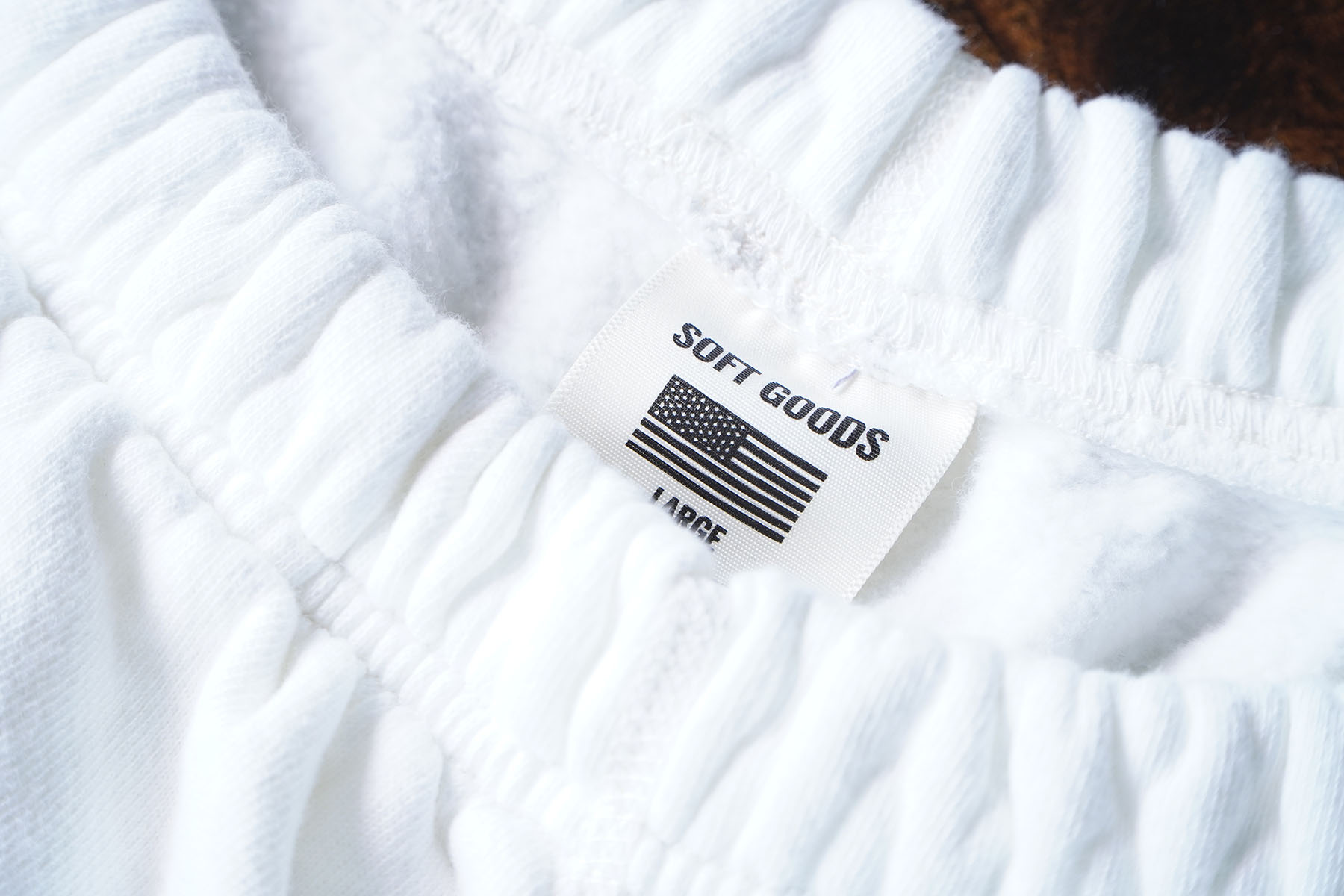 WHITE "SWEAT PANTS" wearing report [SOFT GOODS] tag