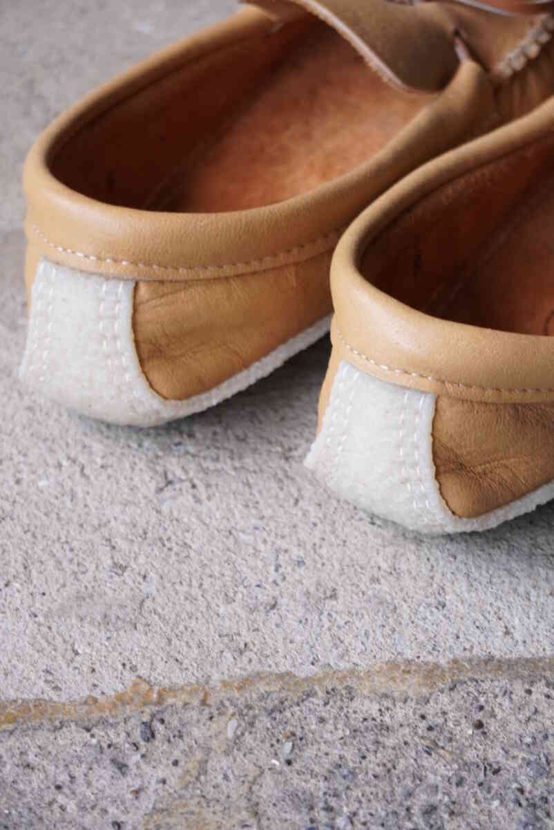 "hand sawn moccasin" [ BASTIEN industries ] camel back detail