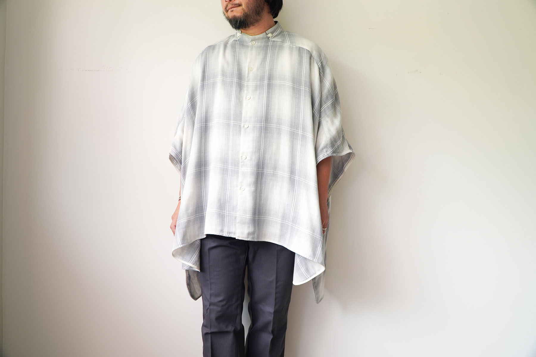 Ombre Plaid Poncho Shirts [SEVEN BY SEVEN] with no sleeve