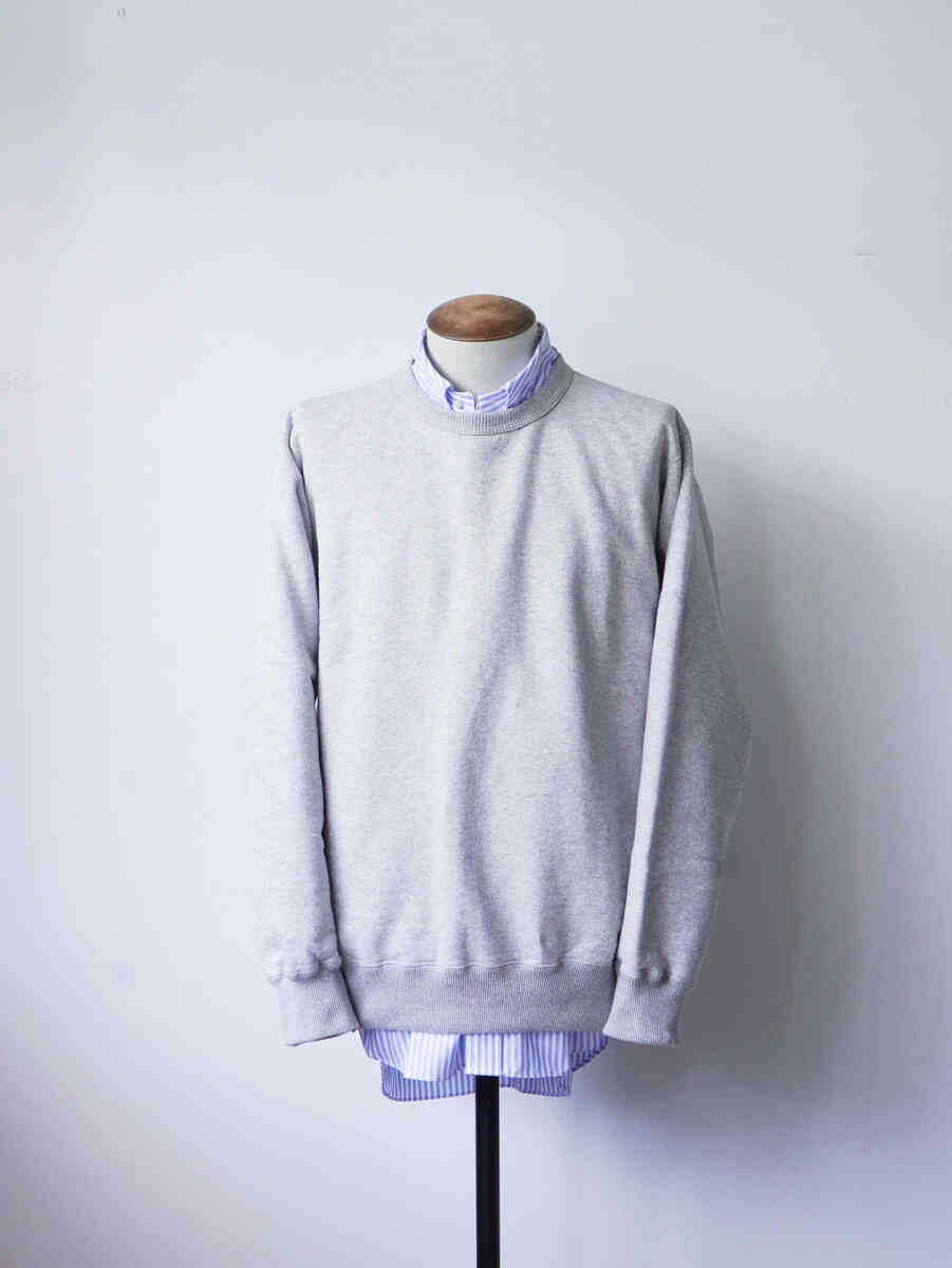 VICTORIA ATHLETICS "CREW NECK SWEAT" grey