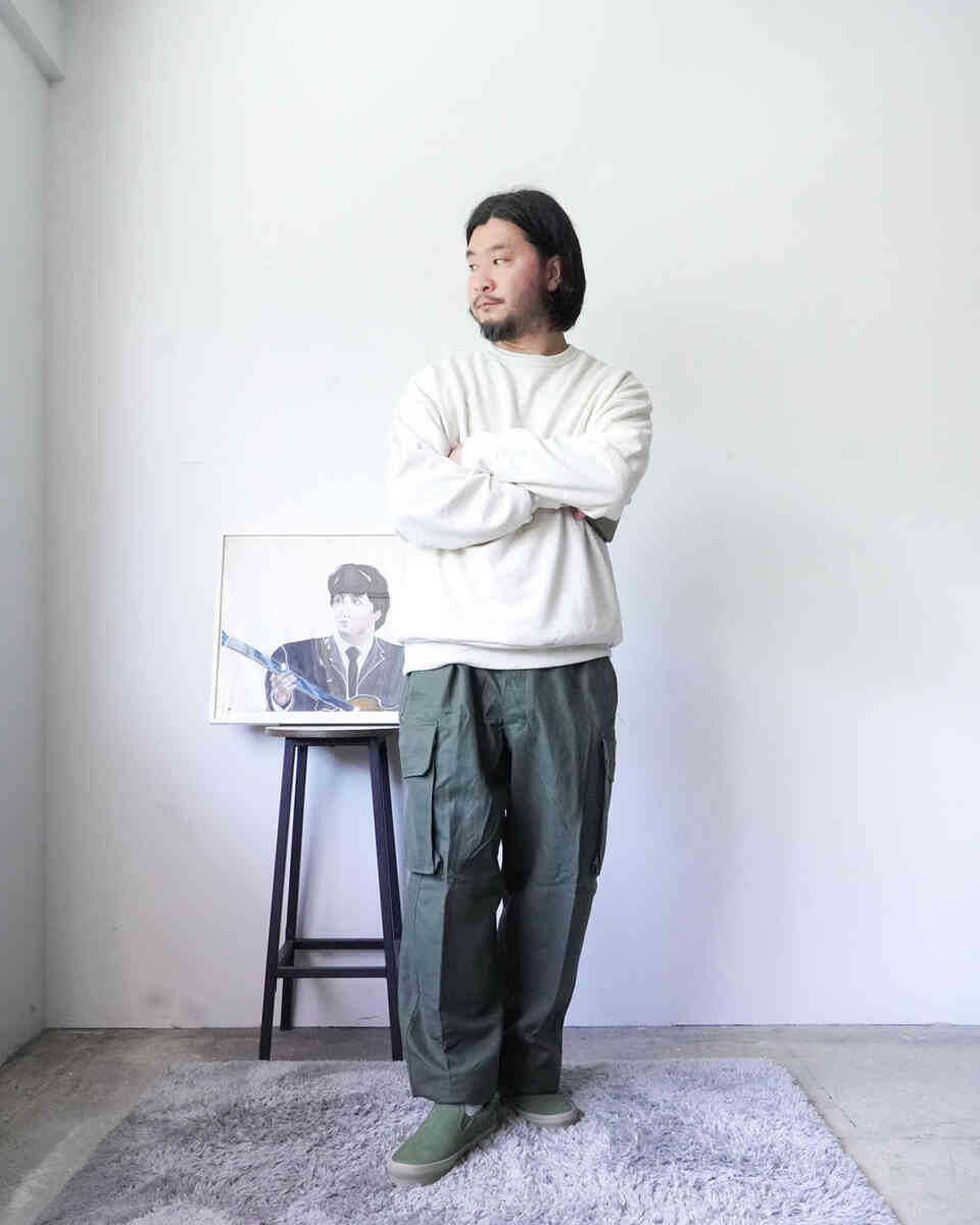 TURI-AMI 60s shape sweat shirt [alvana] oat-gray styling with military pants