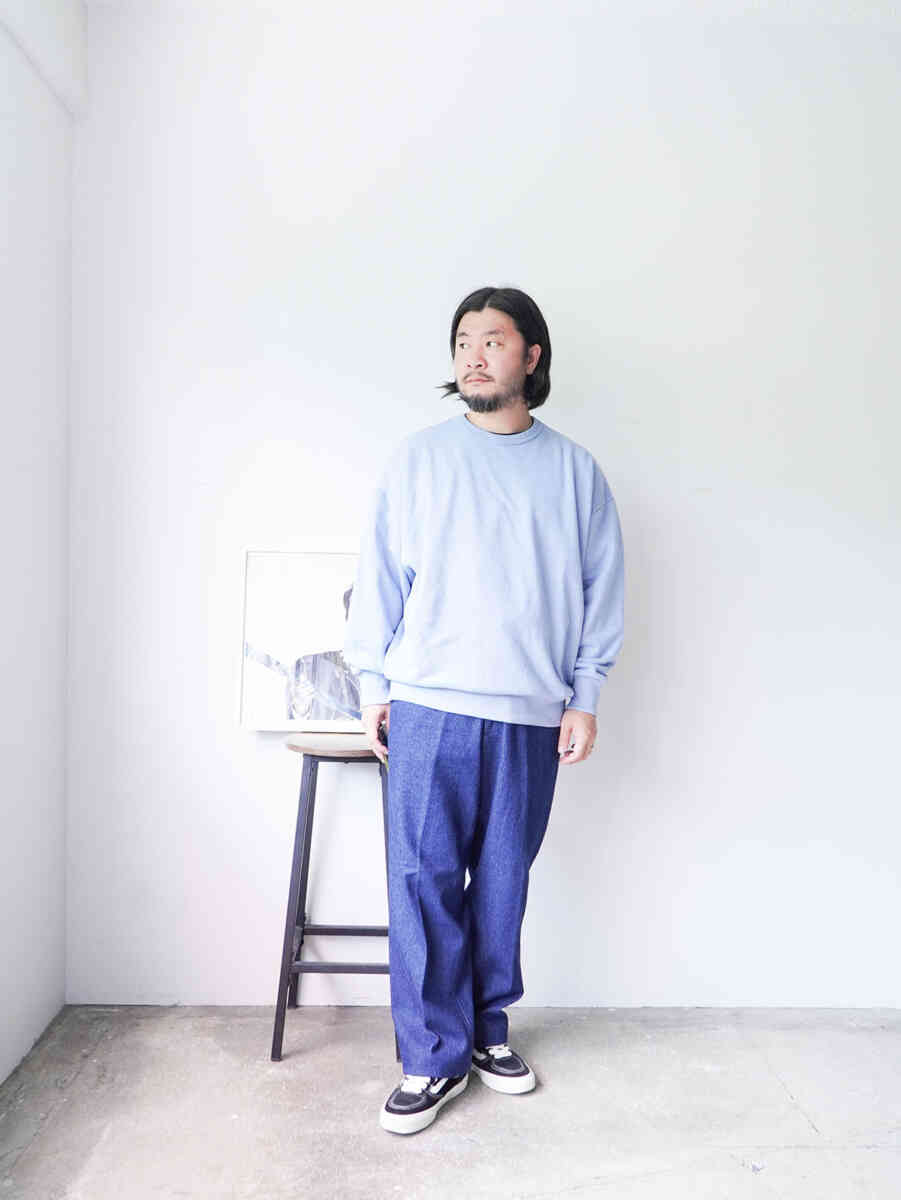 Scoured 12oz Denim Gusseted Work Pant [Randy's Garments] styling image with sweat shirts