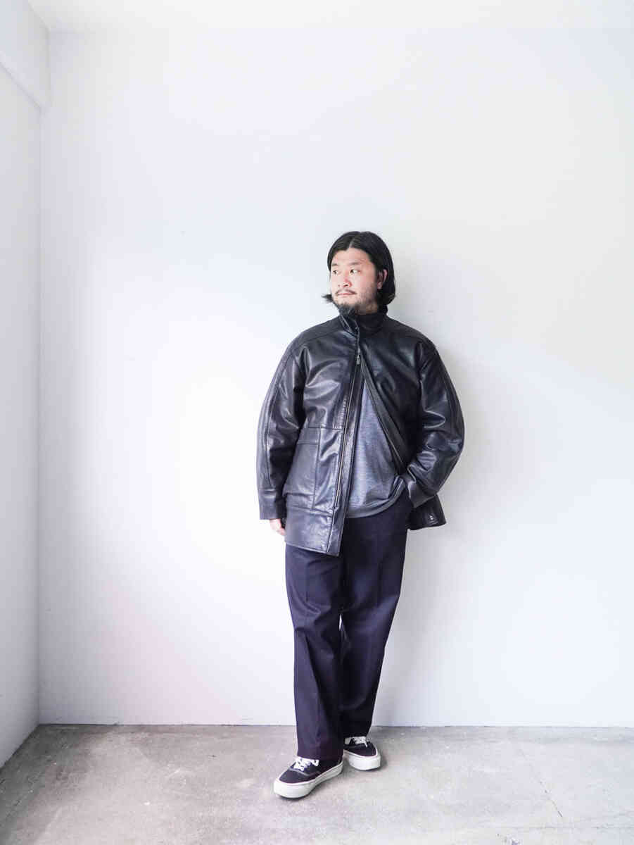 Goat leather "Stand up collar leather car coat" [SEVEN BY SEVEN] styling with slacks