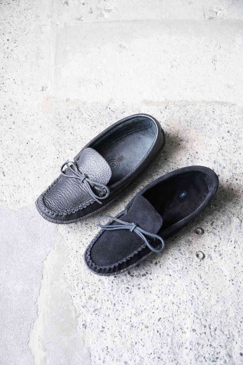 Canadian moccasin shoes "suede leather" [BASTIEN industries] compare with leather