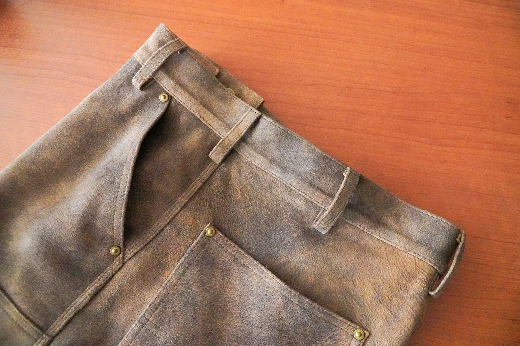 antique finish : think about "goat suede" [SEVEN BY SEVEN] waist