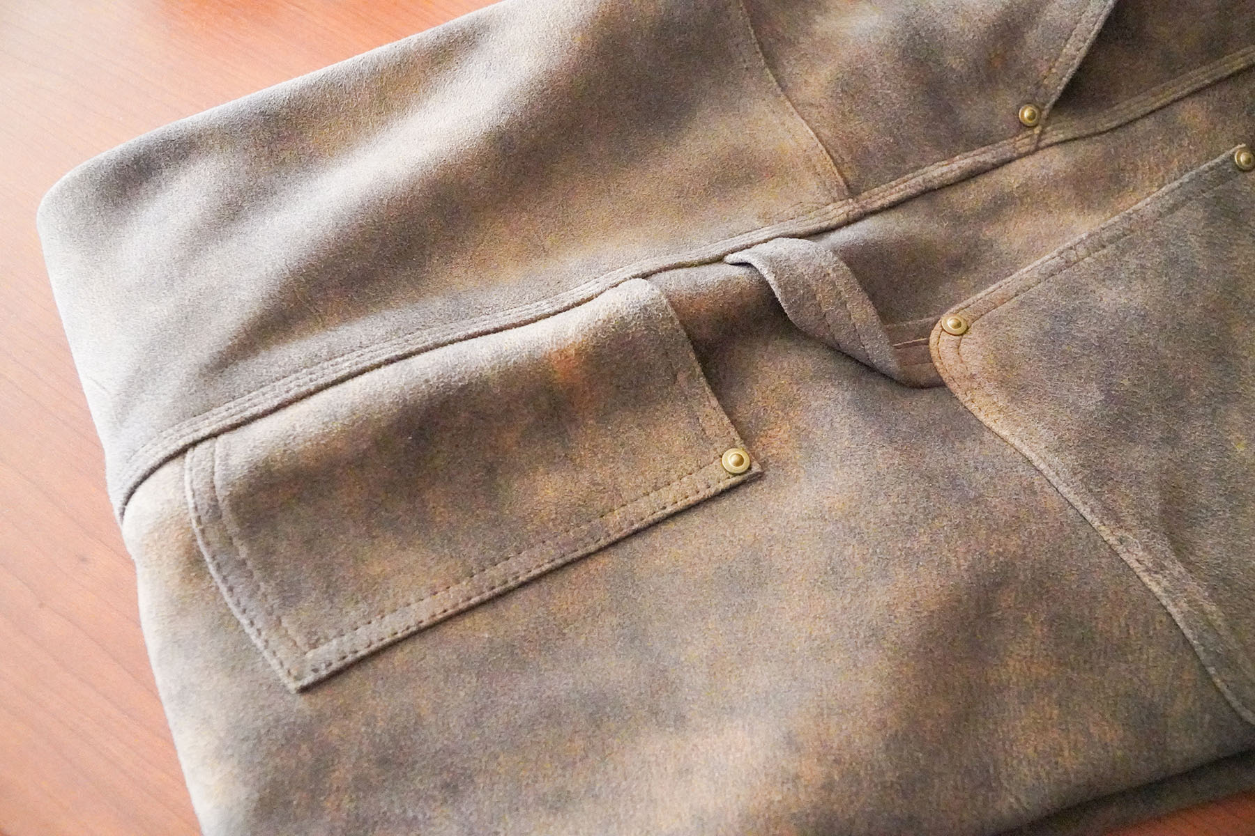 antique finish : think about "goat suede" [SEVEN BY SEVEN] scale pocket