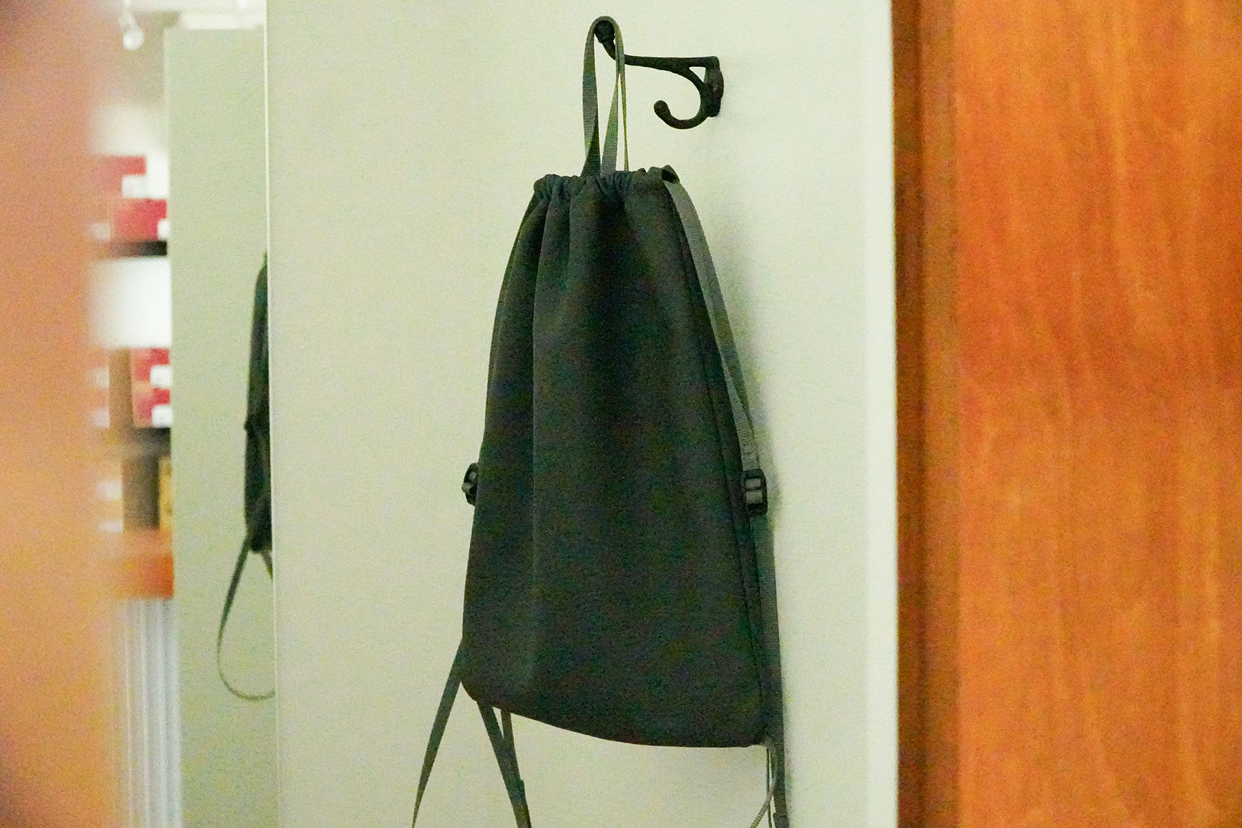 GRAY -EO shrink- knapsack [ERA. goods] top
