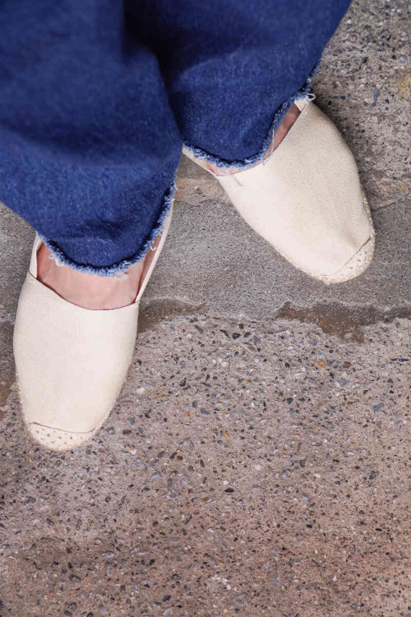 Espadrilles made in France [imported item] wearing image