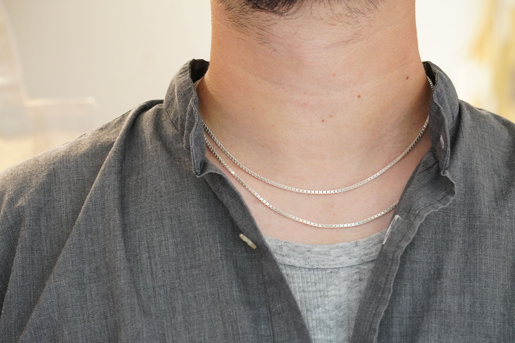 back in stock -TWNKL necklace 着用イメージ
