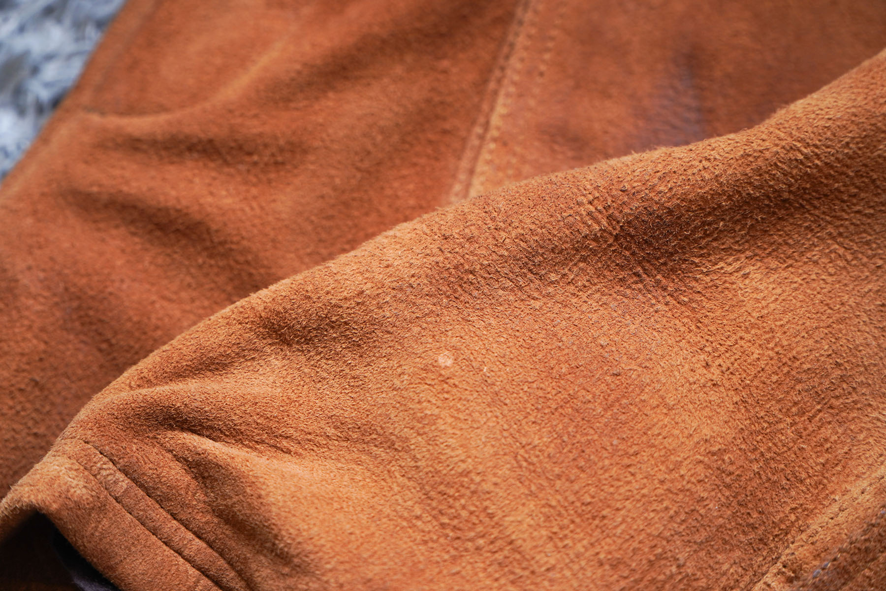 enjoy aging process of suede leather shorts [ SEVEN BY SEVEN ] 素材の経年変化