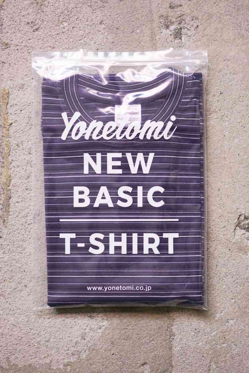 GARMENT DYED RANDOM BORDER T-shirts ネイビーのパッケージ