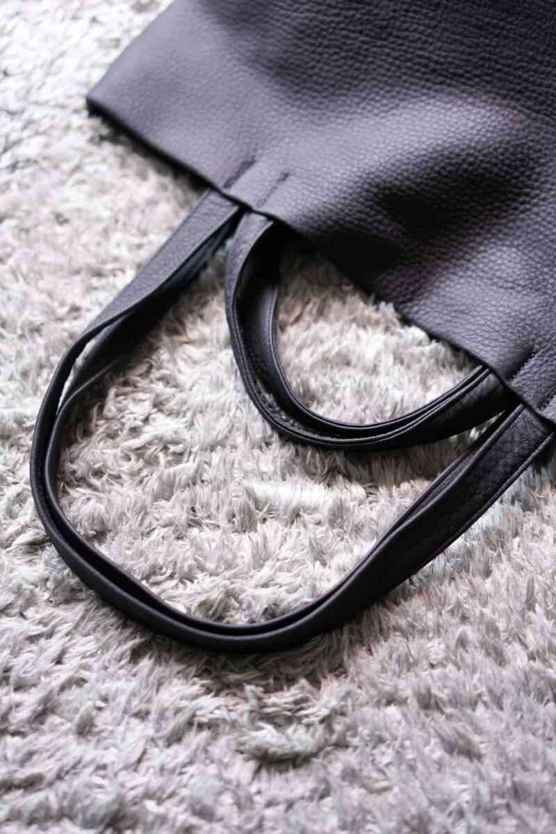 ORIGINAL shrink leather "ERA. MERCH tote bag" [back in stock]2本手のハンドル