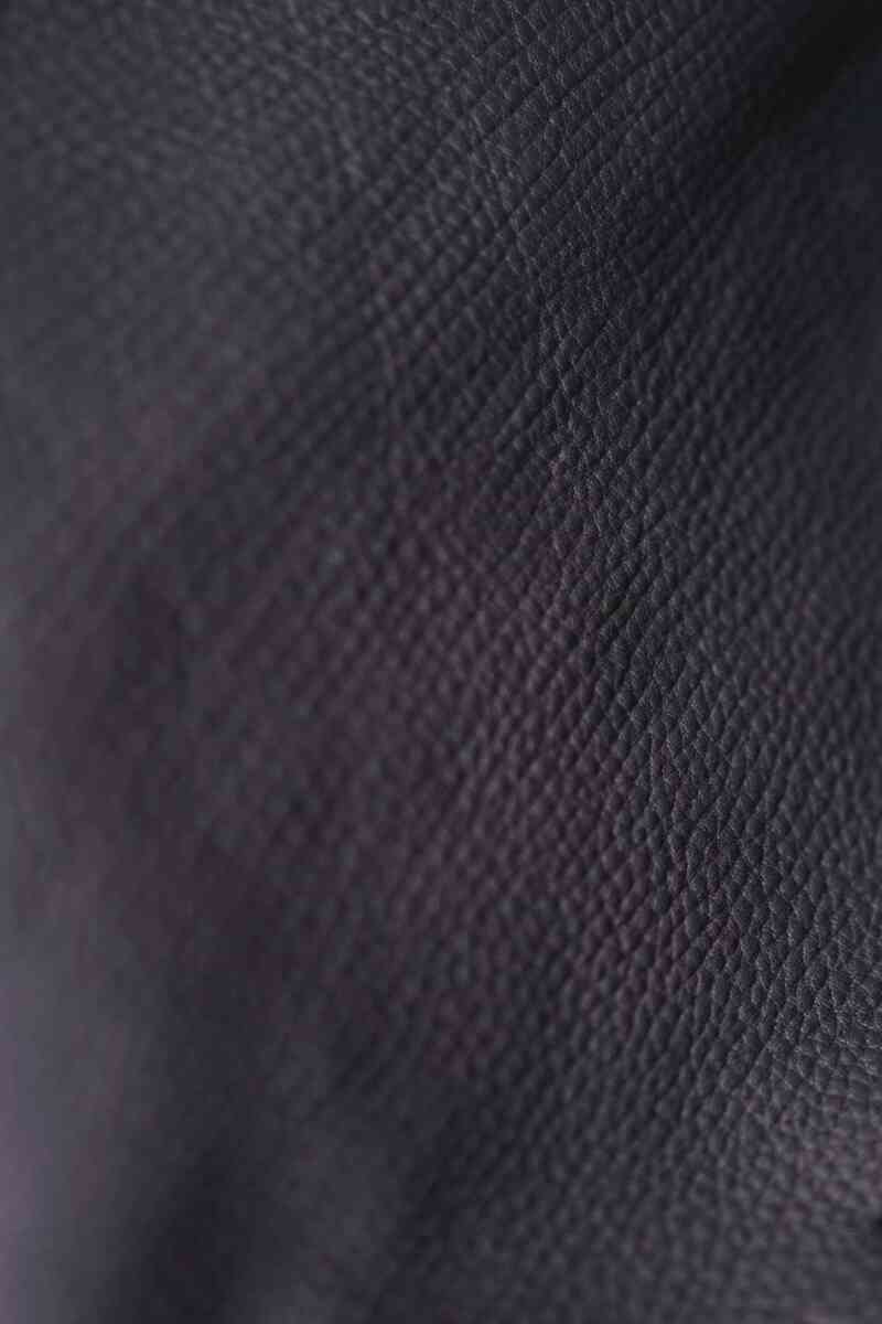 ORIGINAL shrink leather "ERA. MERCH tote bag" [back in stock]柔らかな素材のアップ