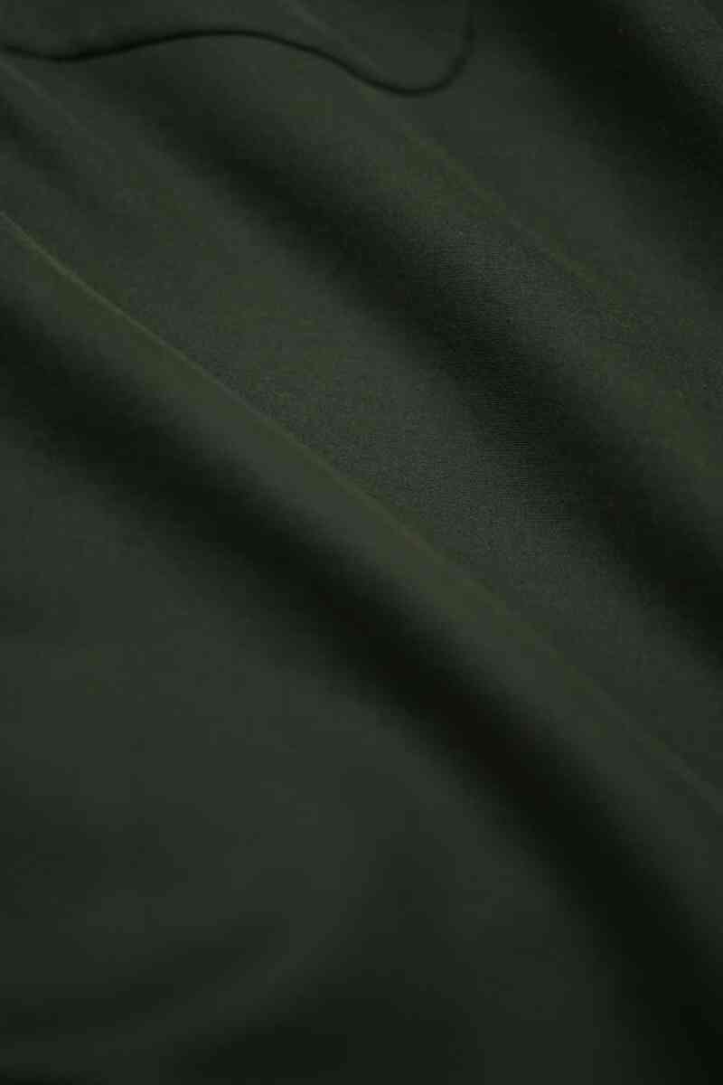 SS -Soft strech Double dobby cloth- FLAT COLLAR SHIRTS グリーンのなめらかな生地感