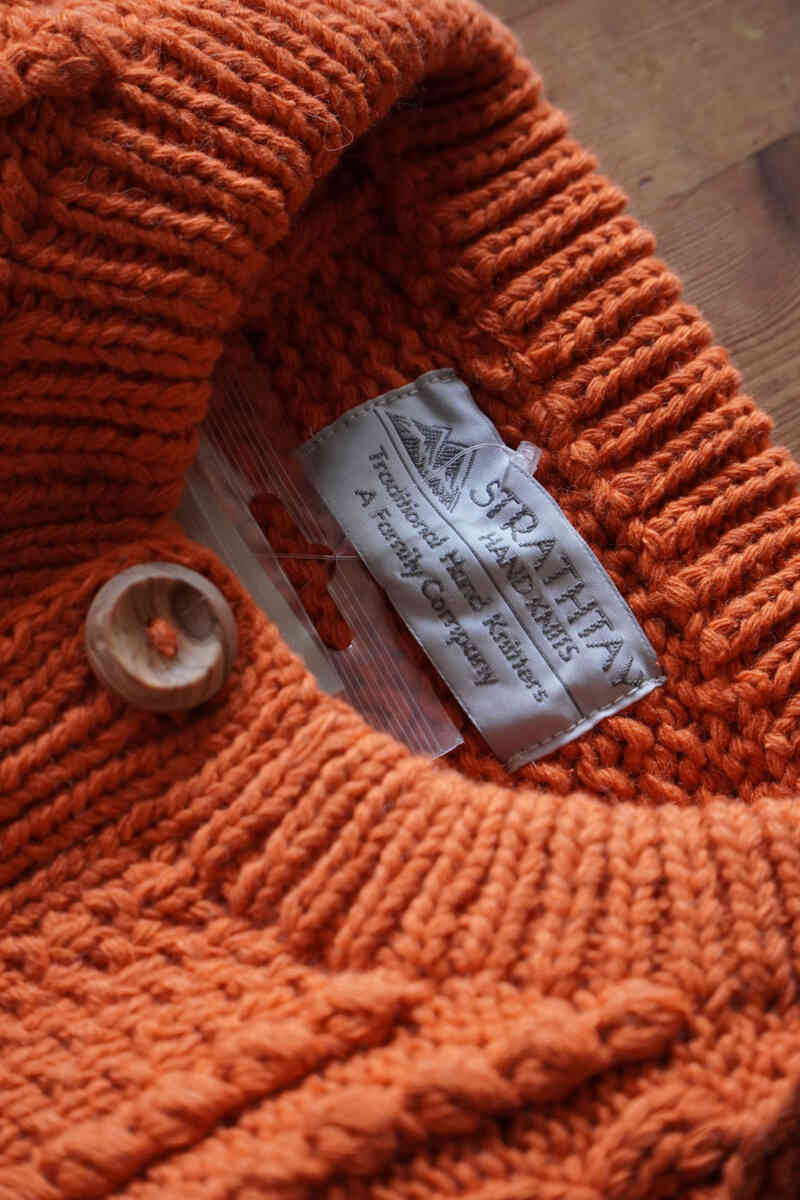 H.ORANGE 4A cardigan [STRATHTAY by INVERALLAN]タグ