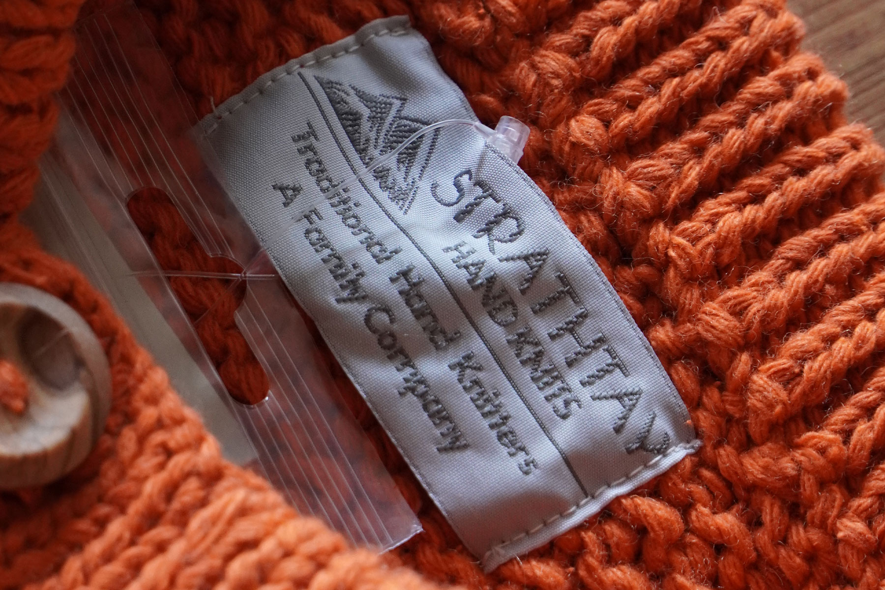 H.ORANGE 4A cardigan [STRATHTAY by INVERALLAN]