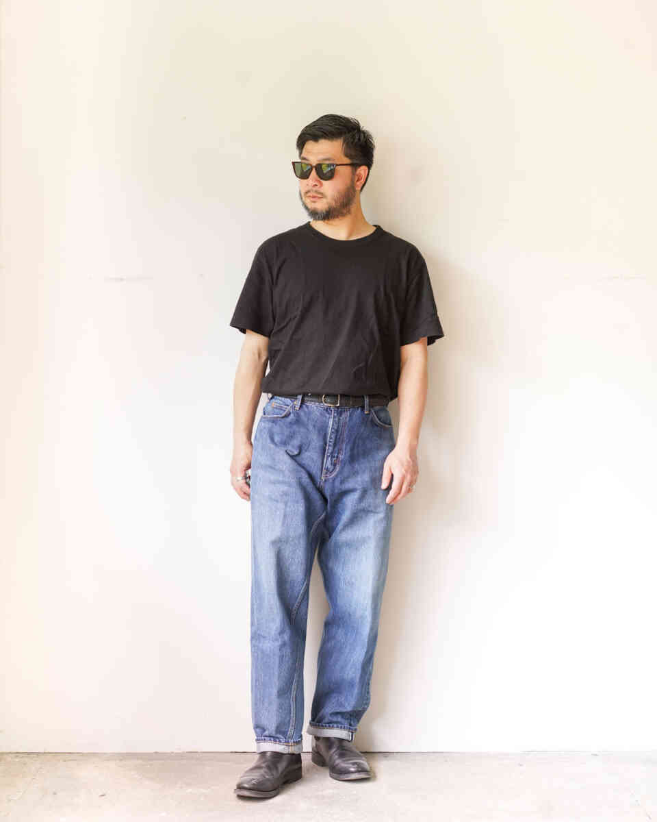 Medium Blue - Wide Tapered 5 Pocket Pants[Tシャツコーデイメージ]